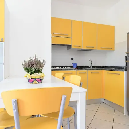 Sunbeach-2 By Interhome Апартаменты