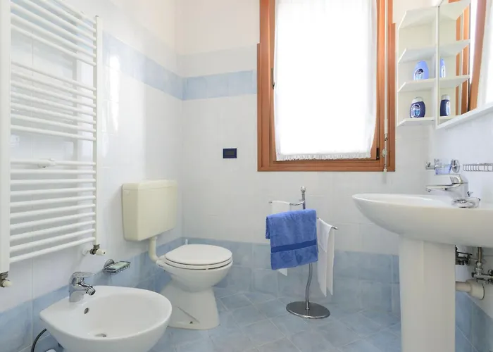 Sunbeach-2 By Interhome شقة لينانو سابيادورو